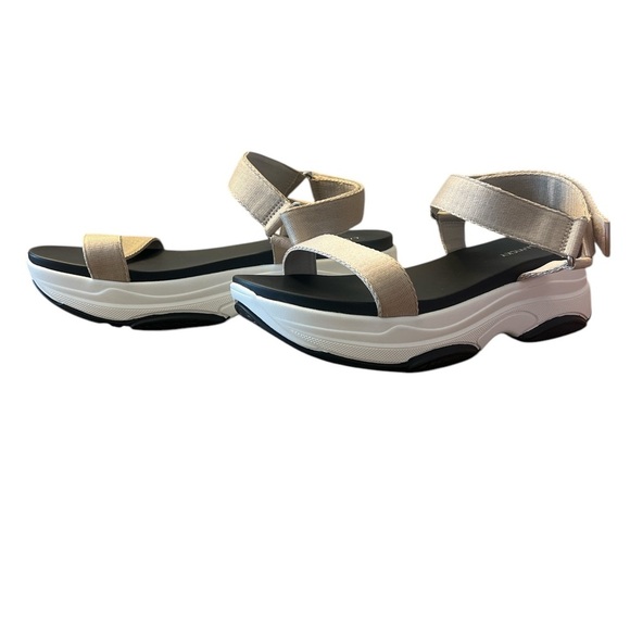Nordstrom Women's beige Sandals - Picture 3 of 8